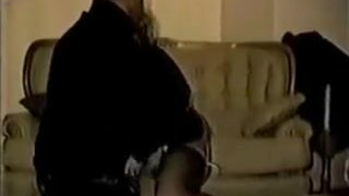 Белая зрелая жена получает кримпай с большим черным членом в любительском видео